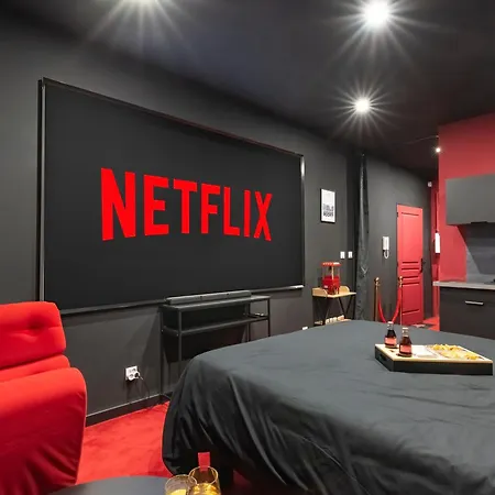 Le Prestige - Cinema Room, Netflix, Centre Apartment